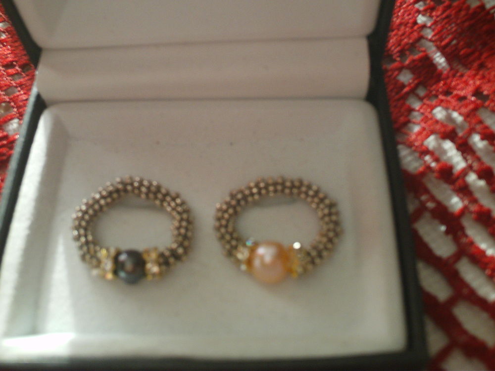  Deux bagues  perles de cultures souples N� 349 10 Beaune (21)