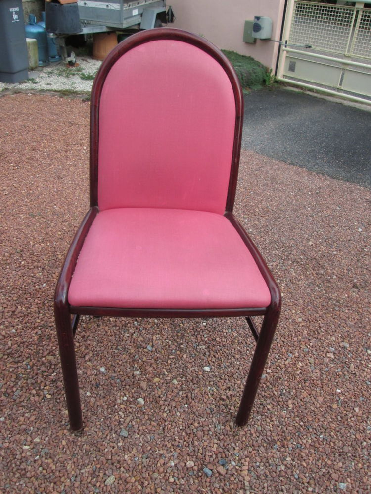 deux belles chaise 0 Pouilly-sous-Charlieu (42)