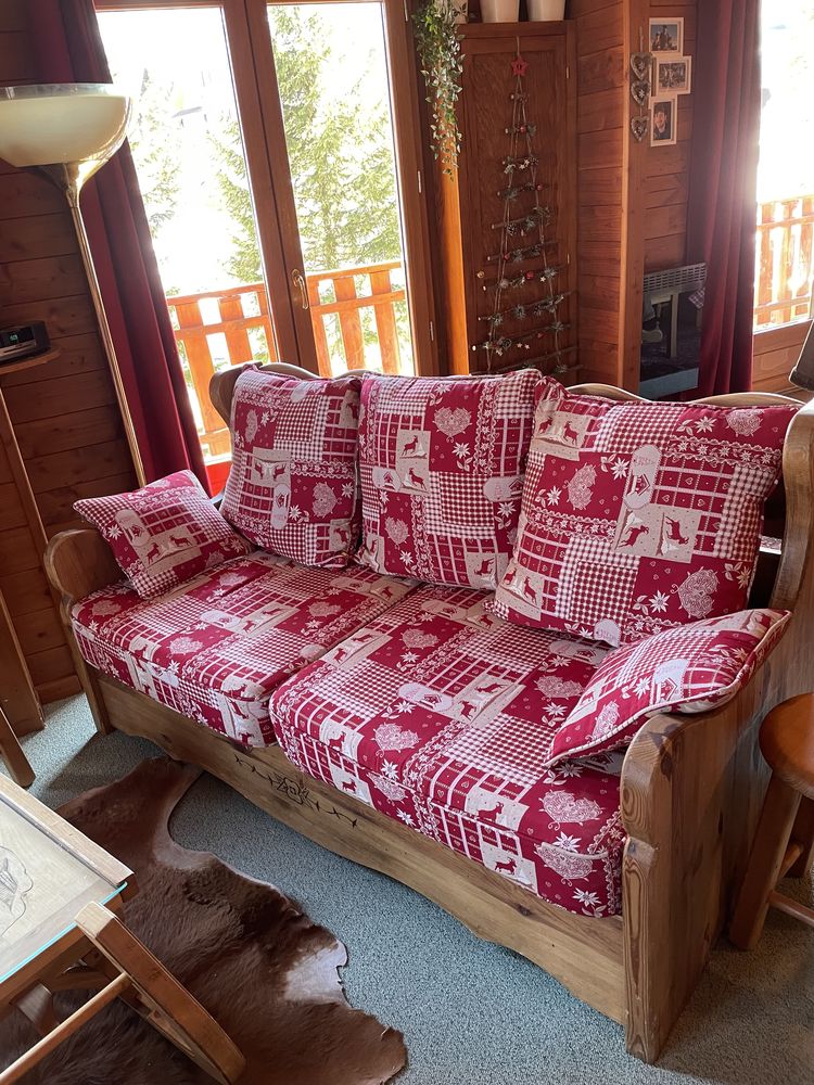 Deux canap�s 2,5 places style chalet montagne. 600 Lons (64)