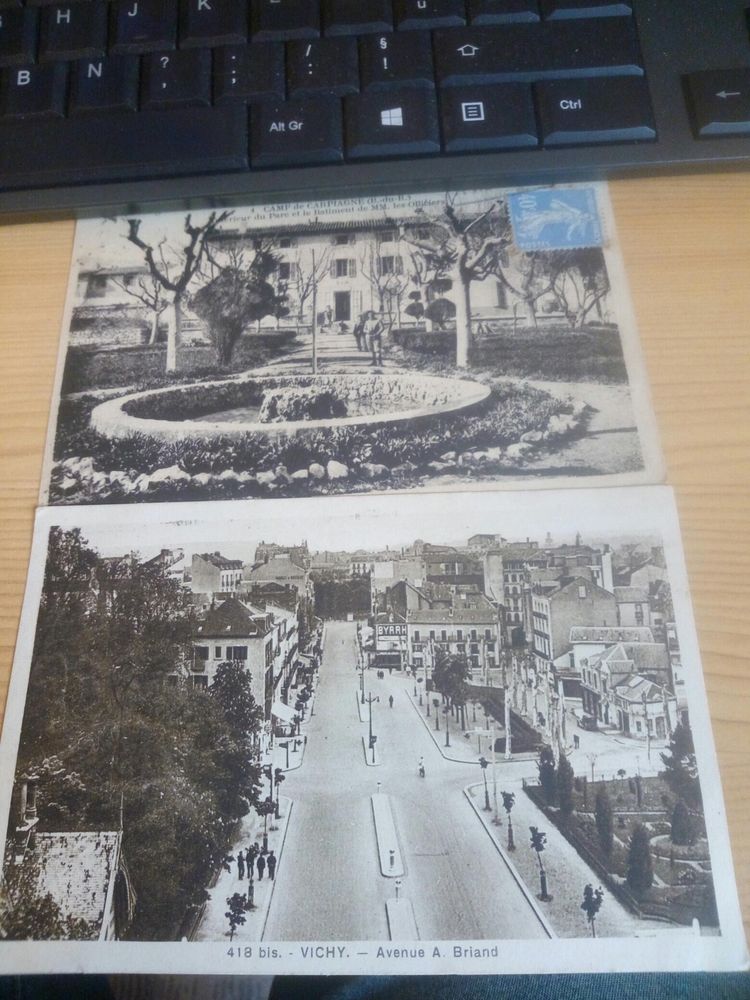 lot deux cartes postales  vichy et le camp de carpi 10 Levainville (28)
