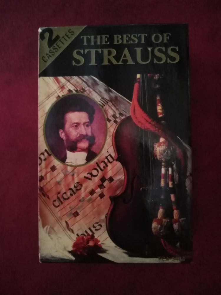 Deux Cassettes audio the best of Strauss 5 Avermes (03)