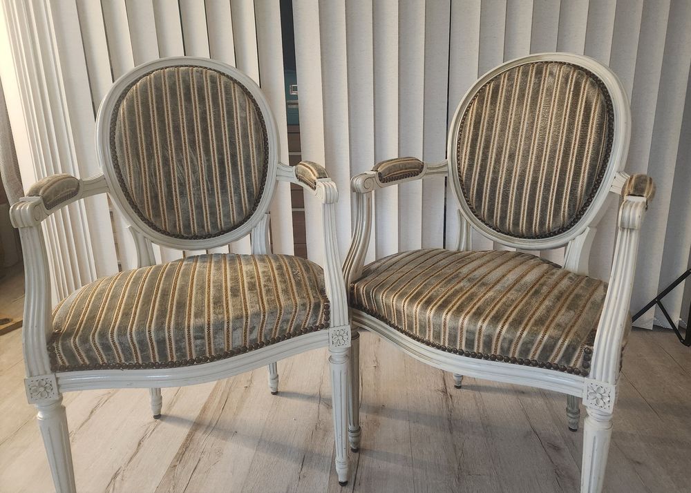 Deux chaises fauteuils style Mouis XVI 180 Nice (06)