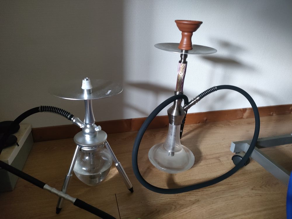 Deux chichas comme neuves skull et another World. 50 Montville (76)