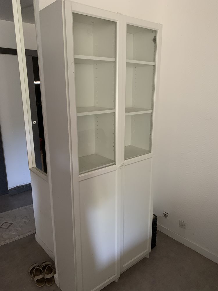 Deux colonnes biblioth�ques IKEA avec portes vitr�es 65 Grenoble (38)