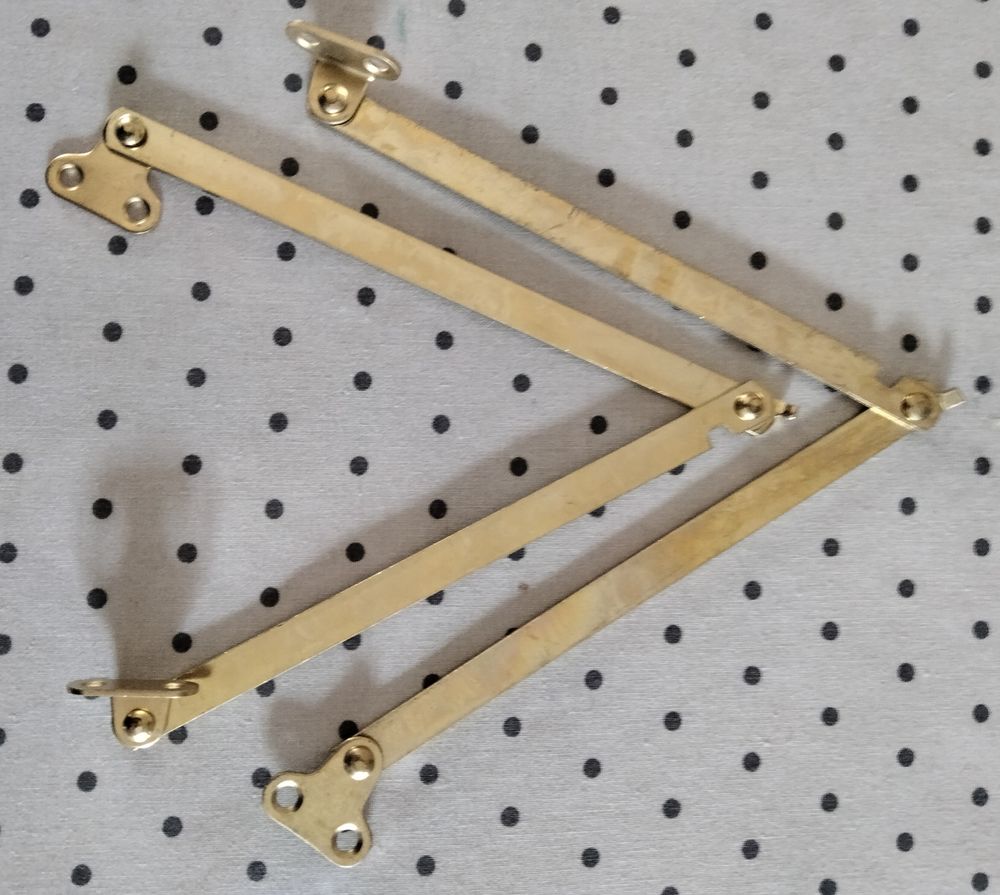 Deux compas � arr�t. 6 Vierzon (18)