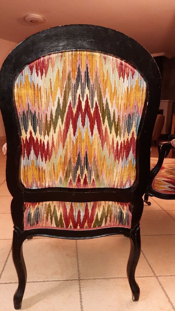 Deux Fauteuils Louis XV Transition XVI 800 Salles (33)