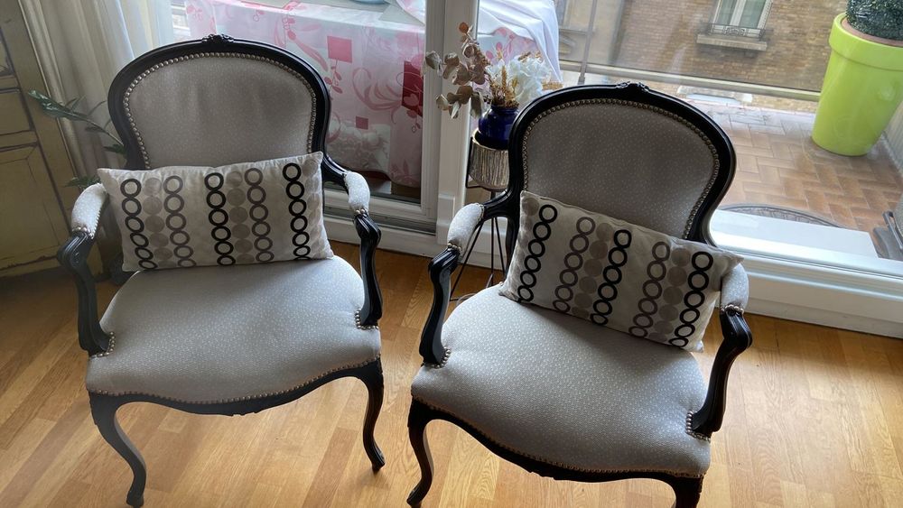 deux fauteuils Louis XV 350 Auribeau-sur-Siagne (06)