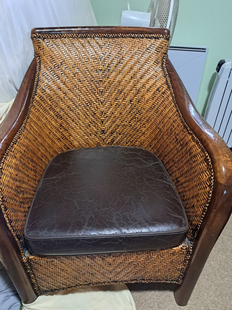 deux fauteuils rotin laqu� assice cuir veritable 0 Hombourg-Haut (57)