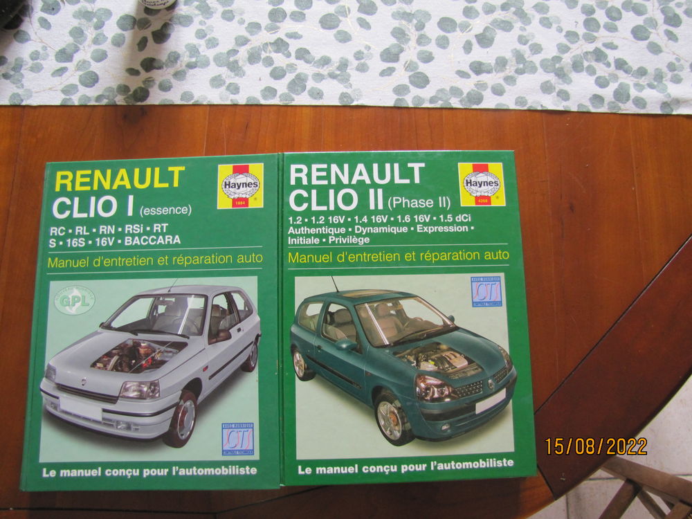 Deux guides de m�canique 10 Chamarande (91)