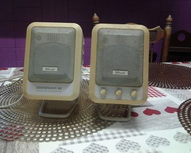 deux haut parleur 8 Sedan (08)