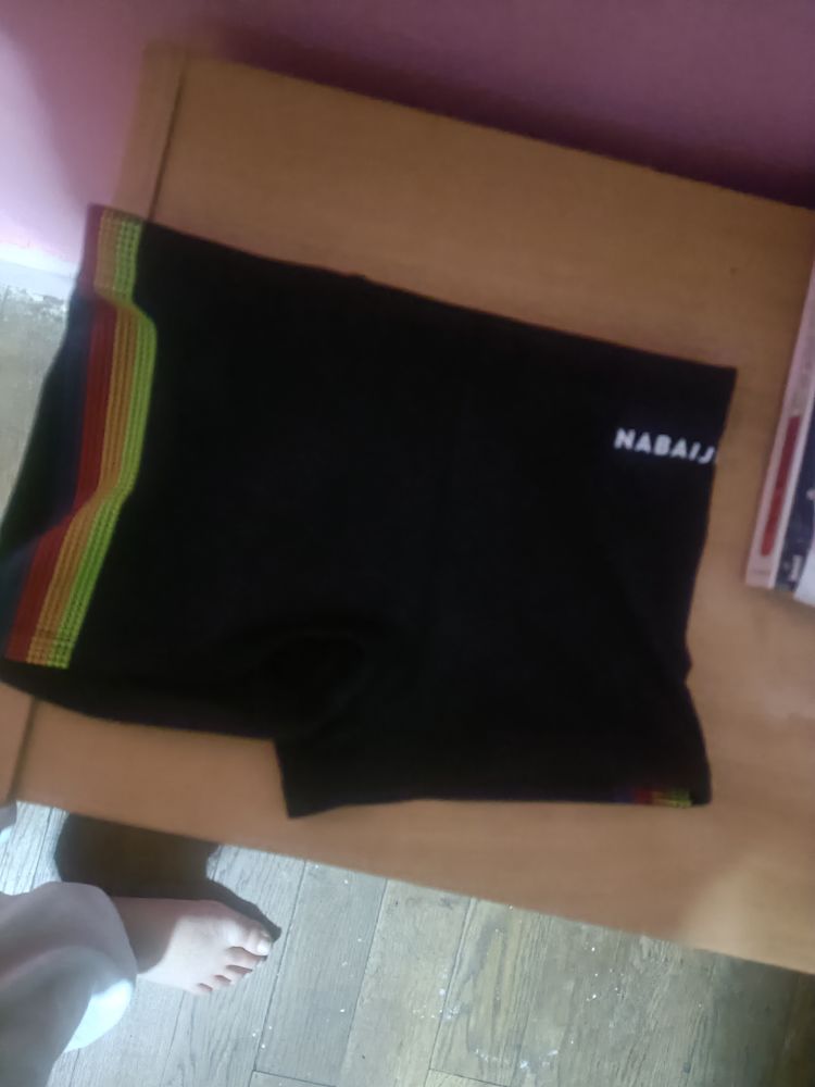 15� deux maillots de bain 15 Accolay (89)