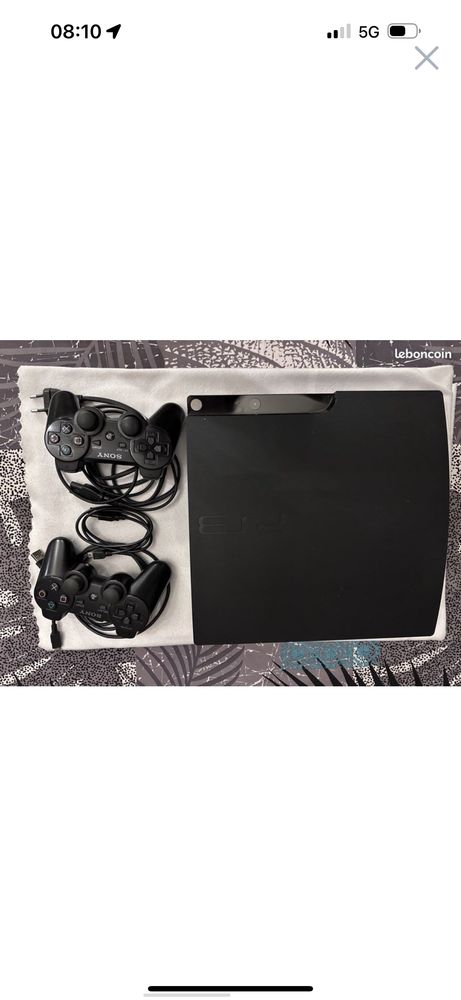 PS3 et ses deux manettes + tous me jeux 150 Osny (95)