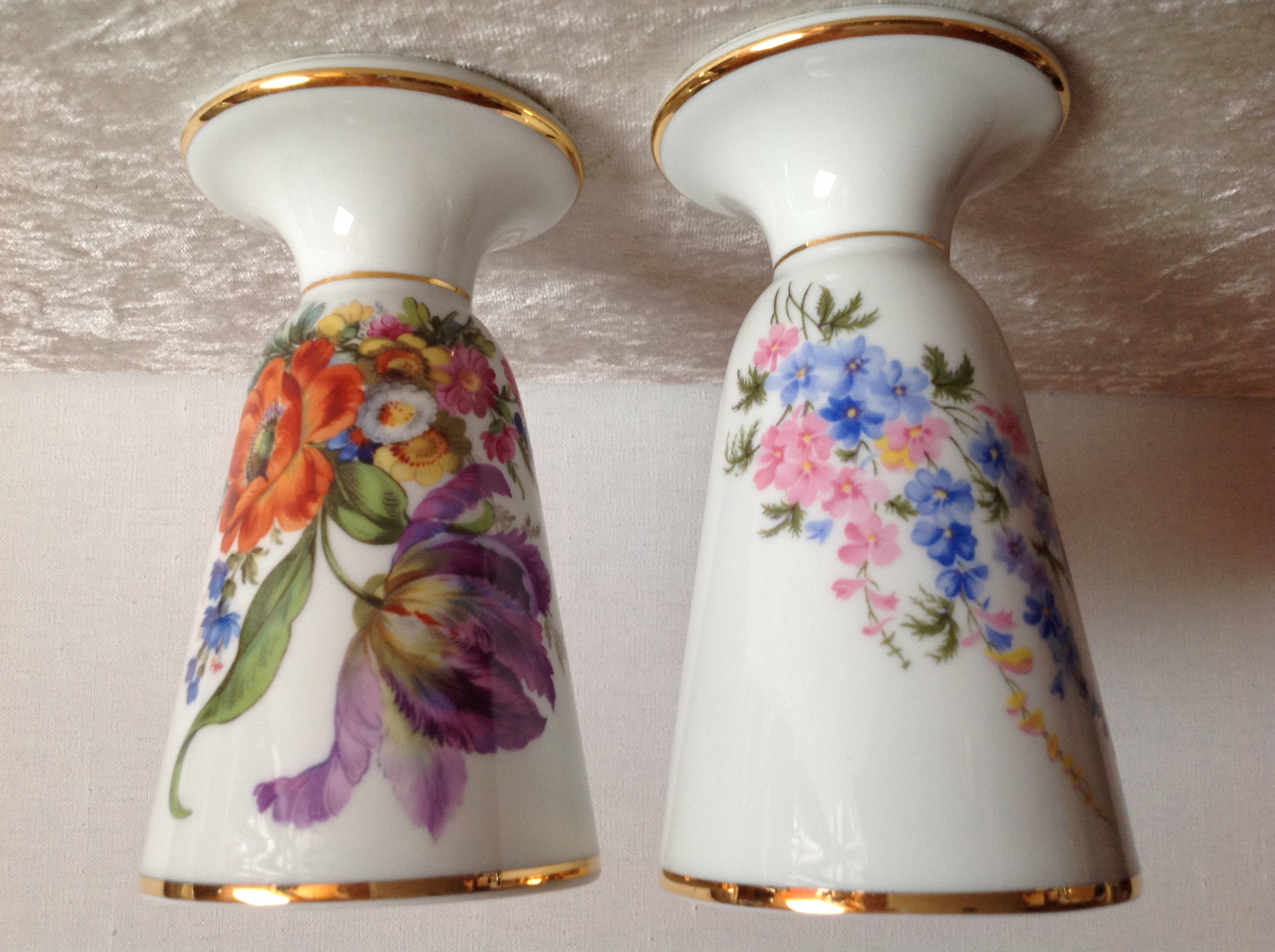 DEUX MAZAGRANS FLEURS SA PORCELAINE LIMOGES FRANCE Envoi pos 29 Tr�gunc (29)
