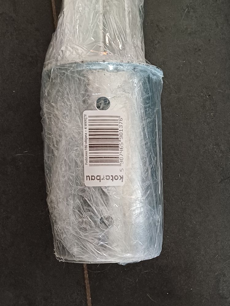 DEUX PIQUETS DE JARDIN 20 Beauvoir-sur-Mer (85)