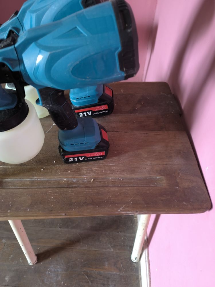 80� deux pistolet � peinture 80 Accolay (89)