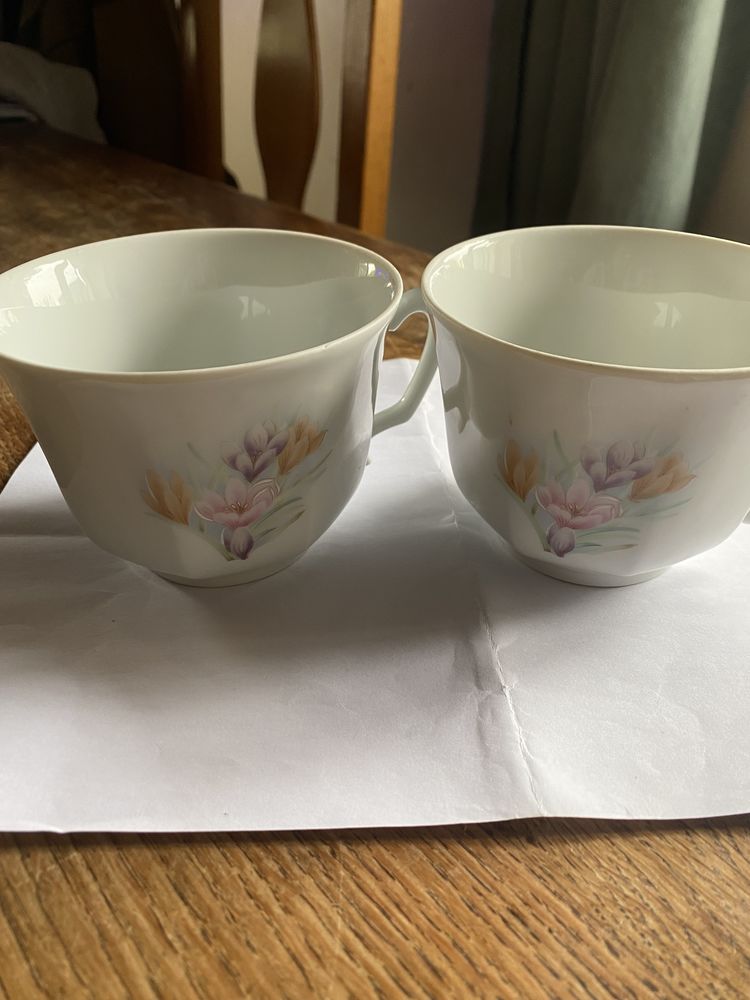 Deux tasses d�jeuner 4 Mittainvilliers (28)