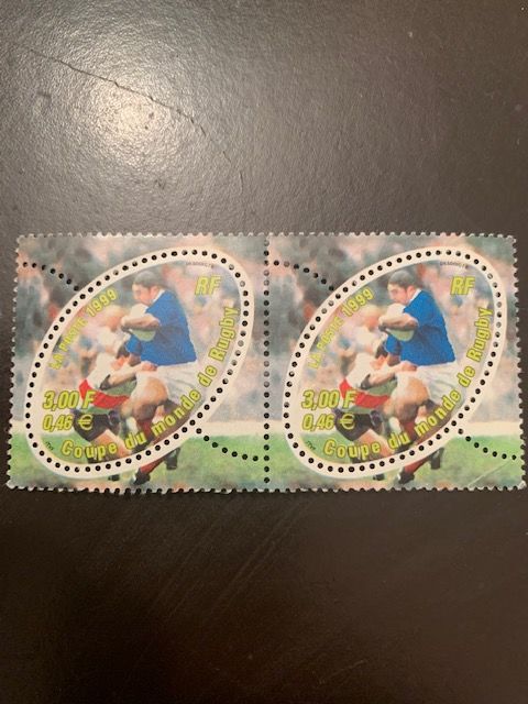 Deux timbres Coupe du monde de Rugby 1999
parfait �tat 0 Paris 16 (75)
