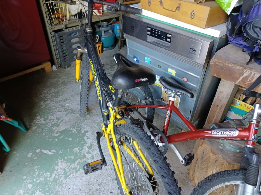 deux v�los d'enfants 0 Moirans (38)