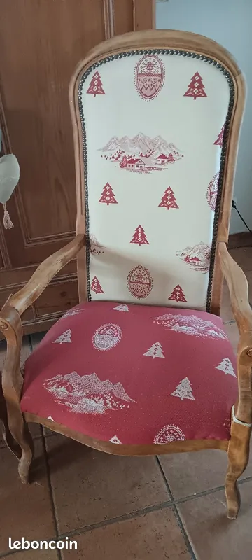 Lot de deux Voltaires 250 Pia (66)