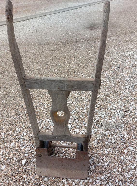 DIABLE DE TRANSPORT 10 Cosne-Cours-sur-Loire (58)