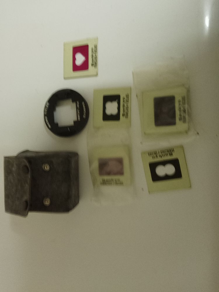 Diapo et support pour faire de la Macro
Sur cam�ra super 8 12 Cordemais (44)