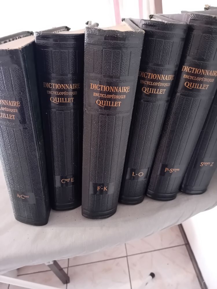 Dictionnaire encyclop�dique Quillet complet  ann�e  1962 10 Toulon (83)