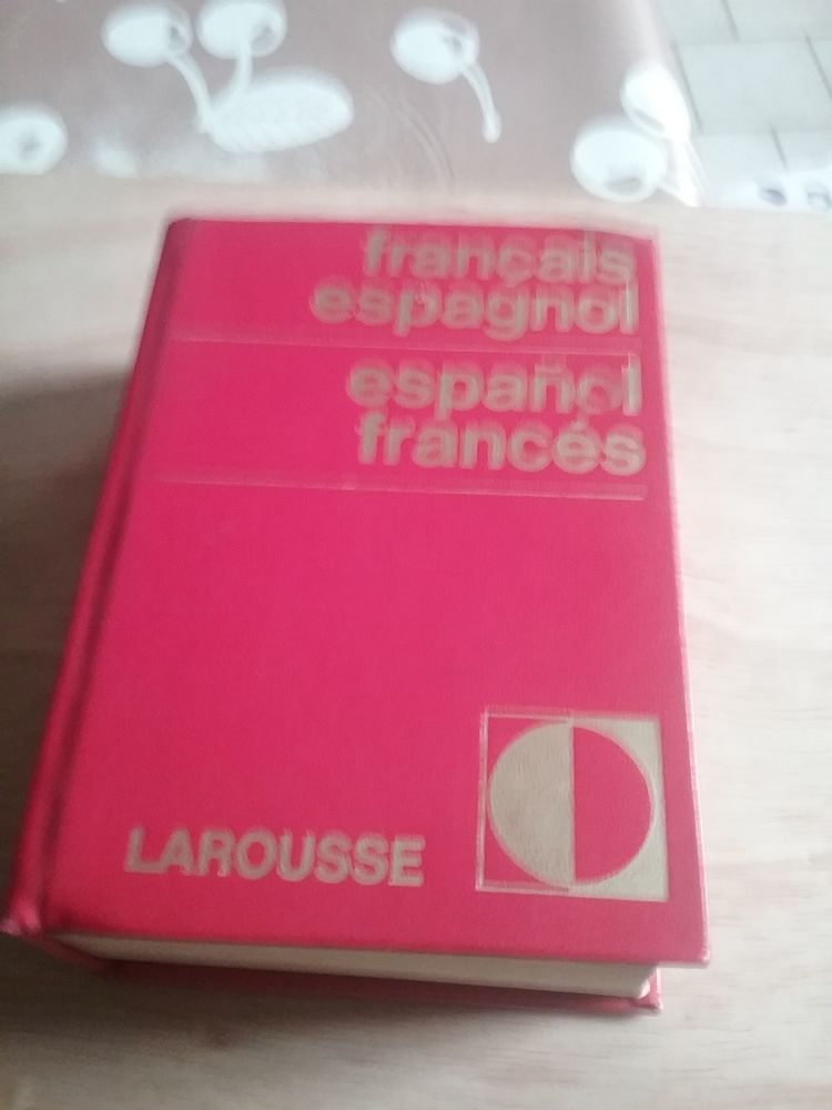 dictionnaire Fran�ais  Espagnol 1 Boutervilliers (91)