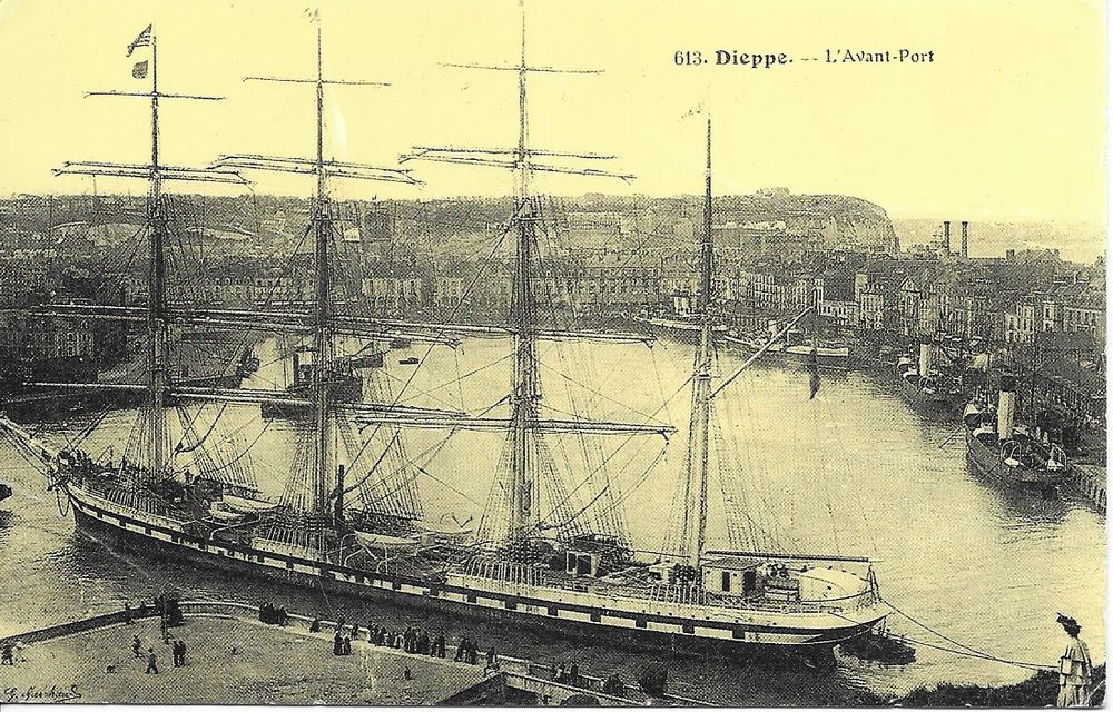 76 Dieppe , L,Avant- Port 5 Tours (37)