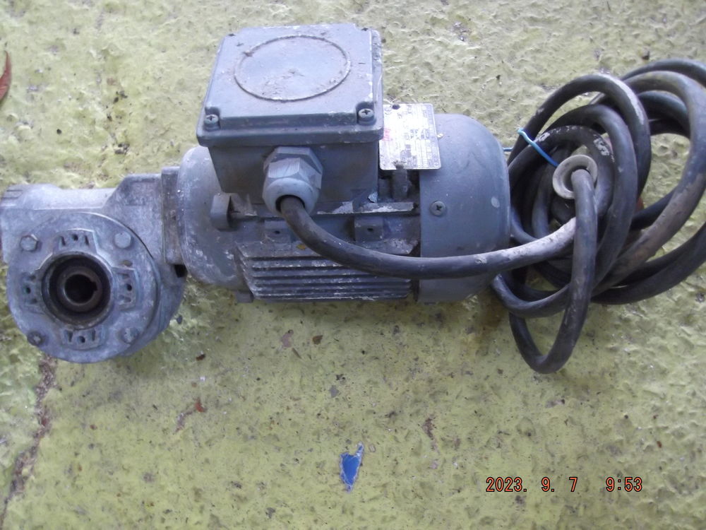 Diff�rent moteurs �lectrique 90 Senlis (60)