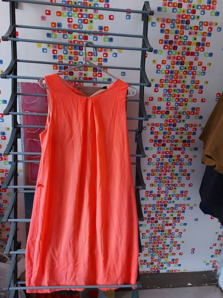 diff�rents articles, tuniques, robe 4 Charleville-M�zi�res (08)