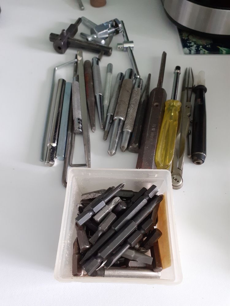 Diff�rents outils pour bricolage bois 35 Cr�teil (94)