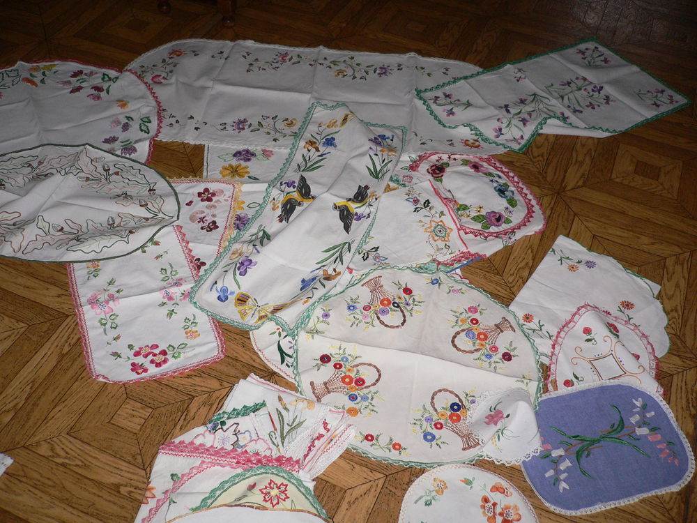 Lot de diff�rents tapis brod� main 0 Gironcourt-sur-Vraine (88)