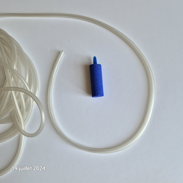 Diffuseur , pierre pour a�rateur de p�che ou d' aquarium, et 6 Saumur (49)