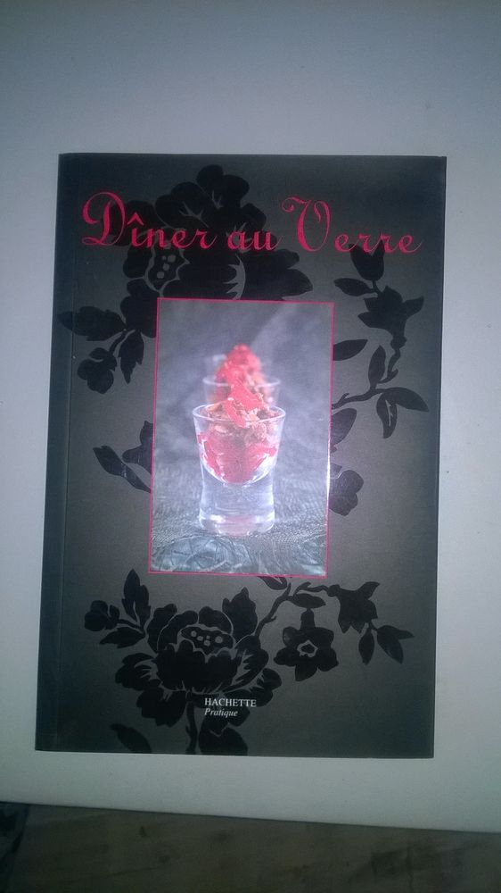 D�ner au verre 
Maya Nuq-Barakat
3 Talange (57)