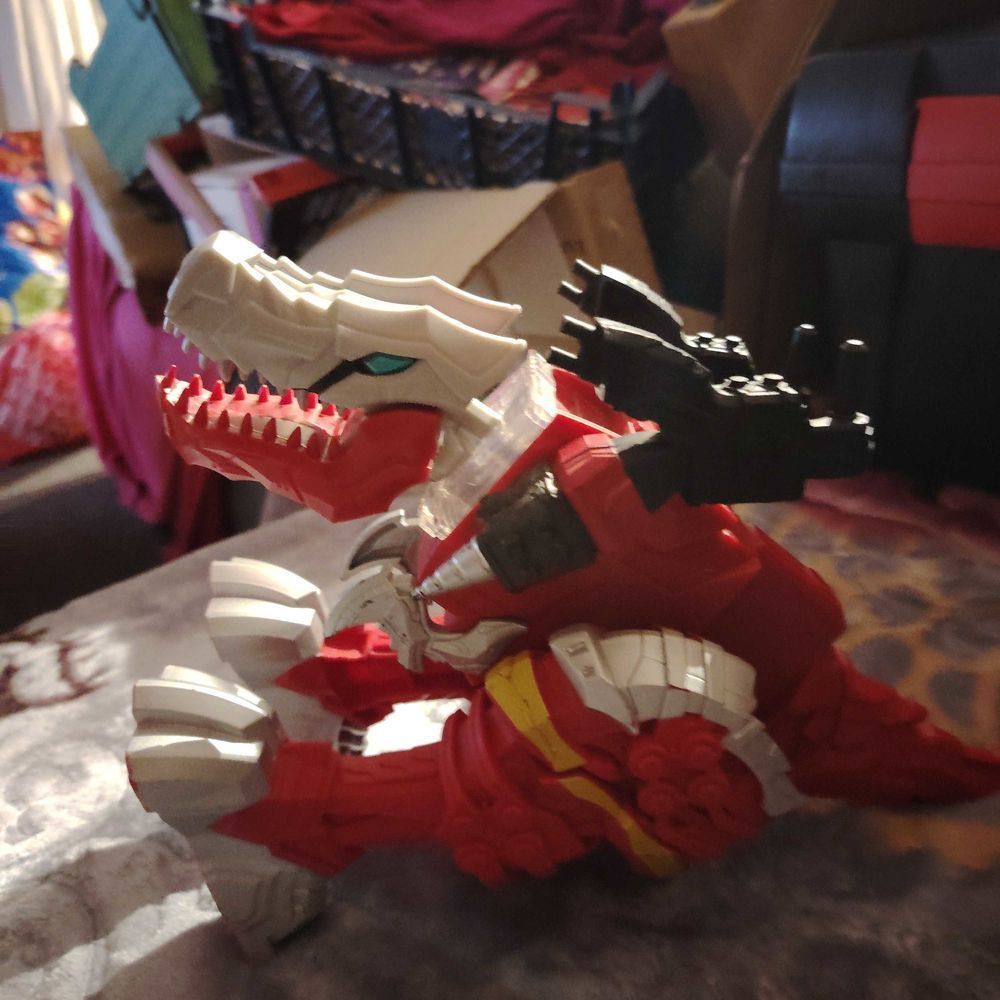 DINOSAURE ARTICULE INTER-ACTIF 10 Revest-les-Roches (06)