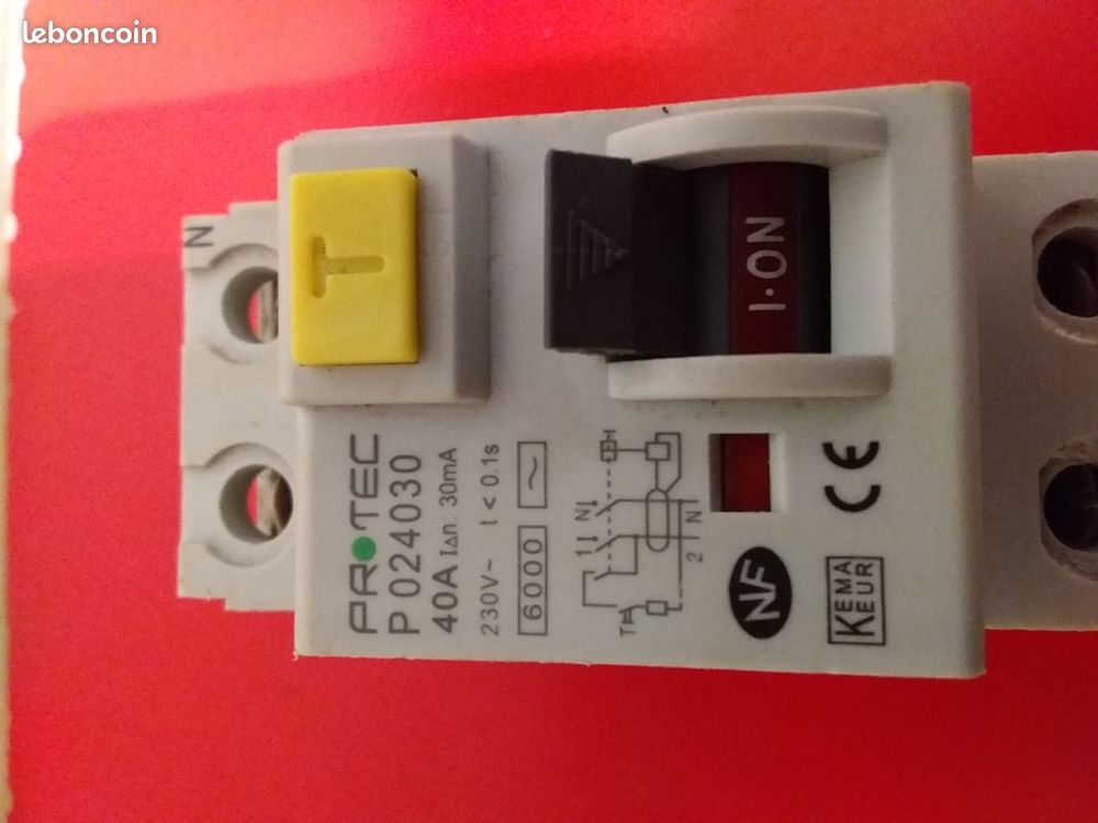 DISJONCTEUR DIFFERENTEIEL 40A 30 mA PROTEC 29 Serres-Castet (64)