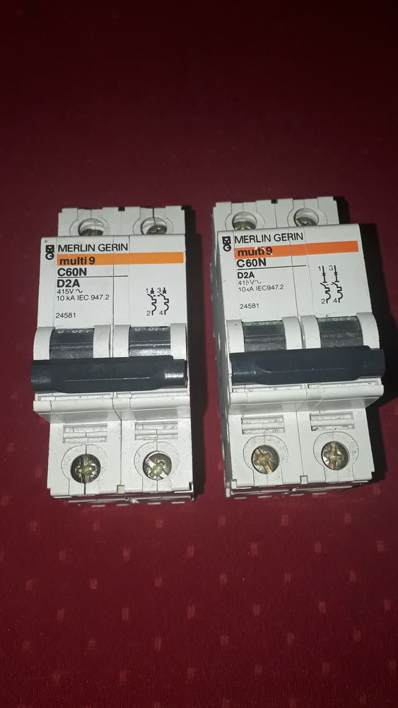 Disjoncteur Modulaire Multi 9 - C60N - 2 P�les - 2 A 12 Serres-Castet (64)