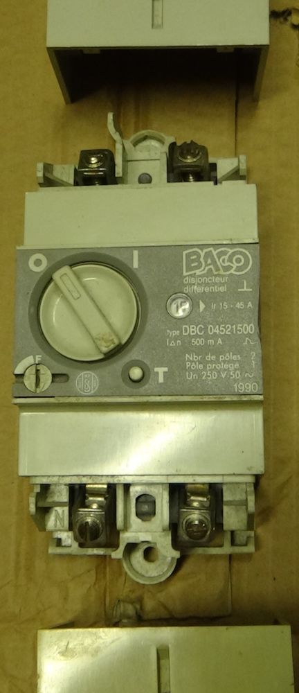 Disjoncteur monophas� 15/45 A 10 Balma (31)