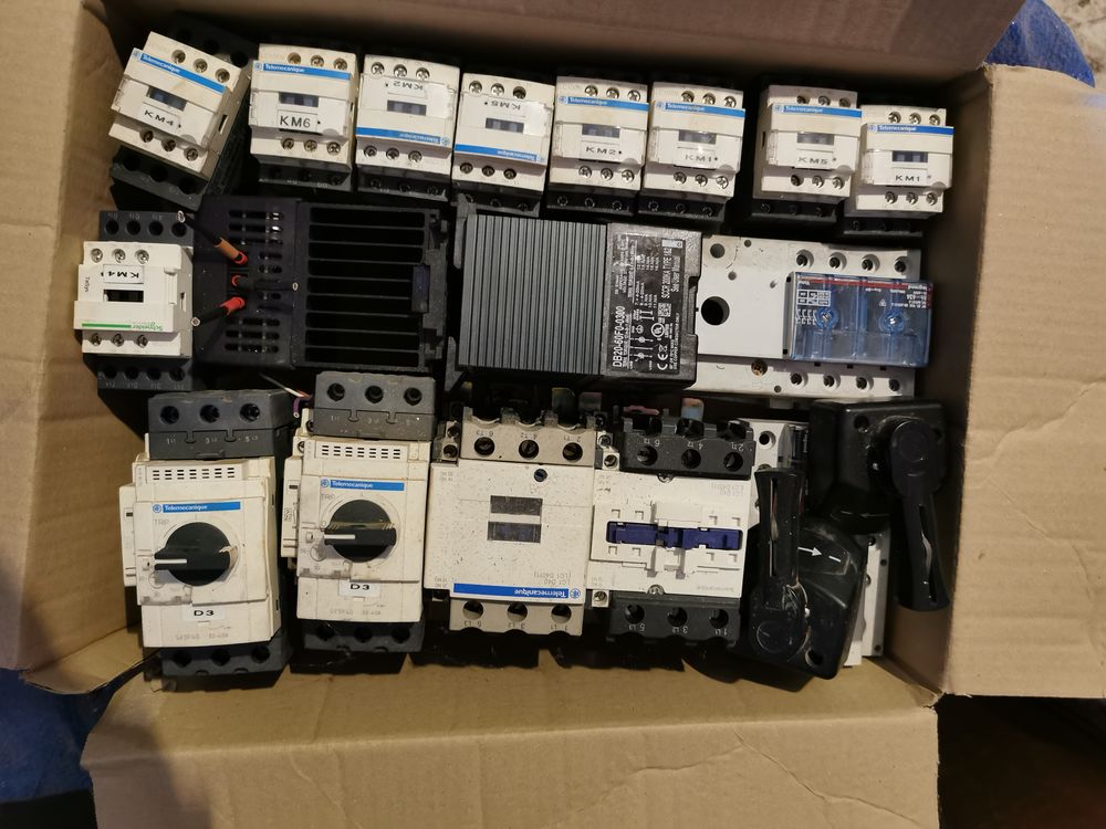 Disjoncteur moteurs GV3 P40 + relais LC1 D40 T�l�m�canique. 100 Estibeaux (40)