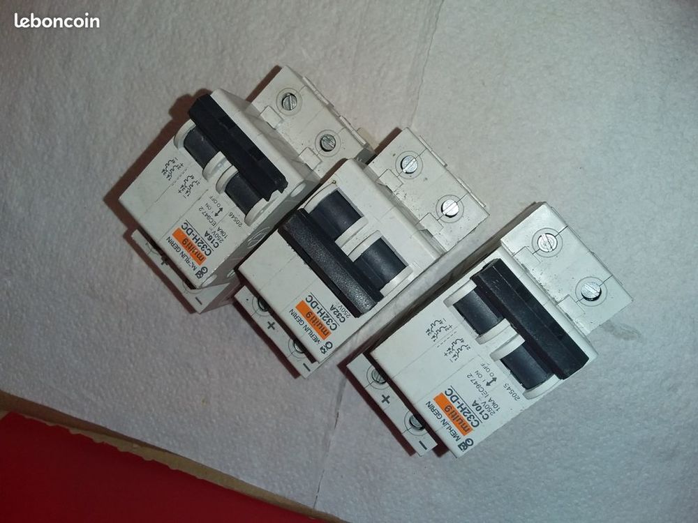 DISJONCTEUR M.G multi9 C32H DC
14 Serres-Castet (64)