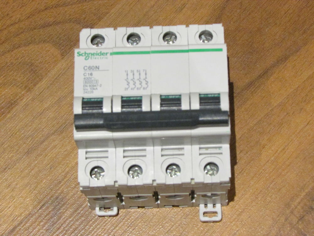 disjoncteur tetra schneider 25 Saint-Jean-d'Illac (33)