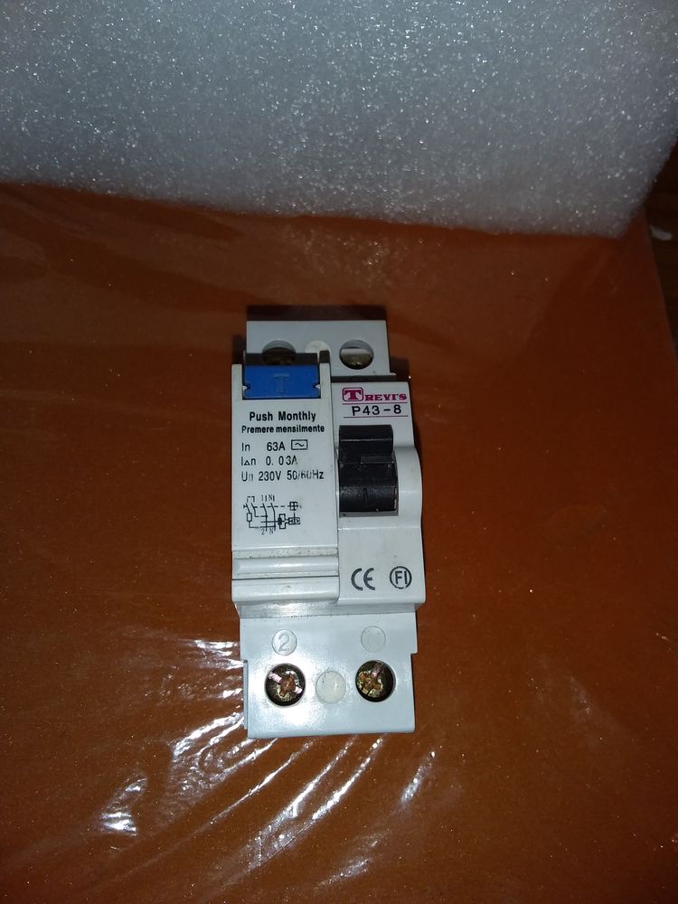 Disjoncteur 63a 0.03a trevi's p43-8 32 Serres-Castet (64)