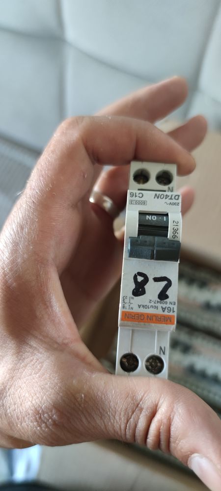 Disjoncteur 3 Saint-Priest (69)