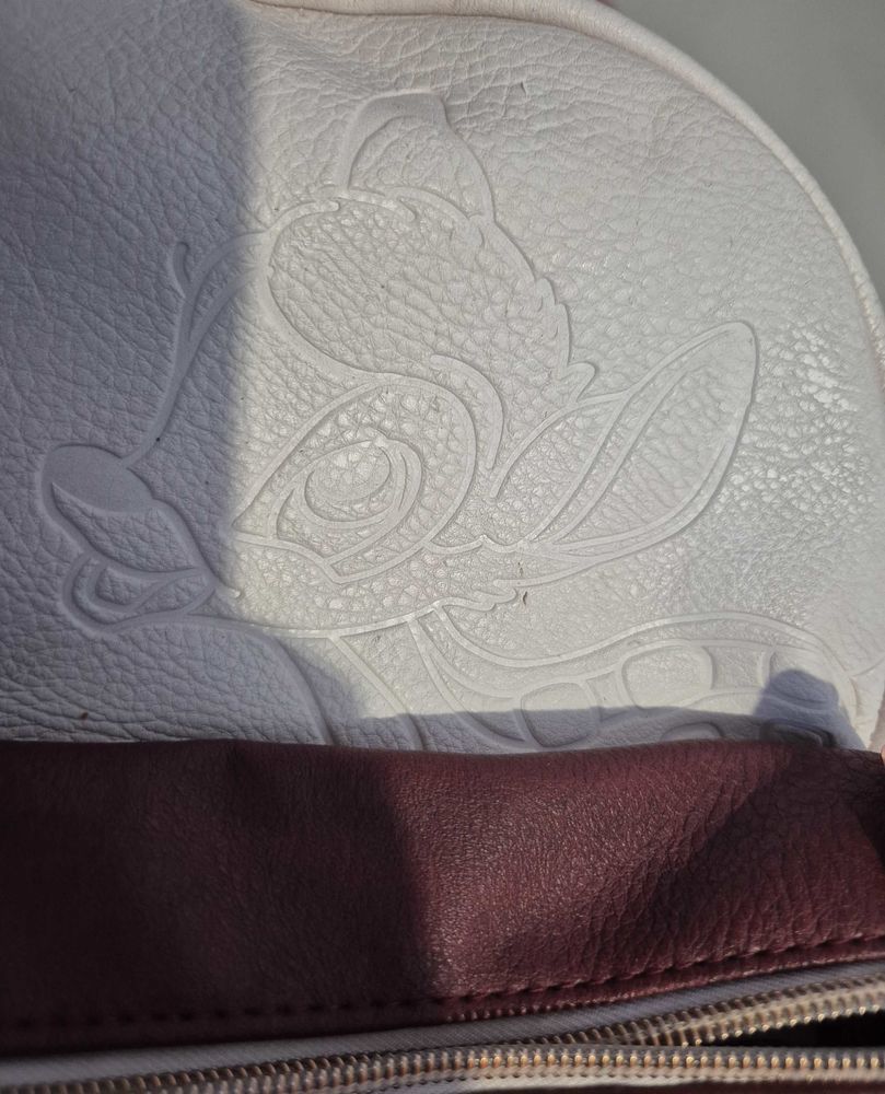 Sac+� +dos+Disney+Bambi+bicolore+blanc+bordeaux+format+compact 25 Auxerre (89)