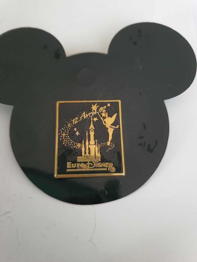 Pin's Disney F�e Clochette collector 6 Villemomble (93)