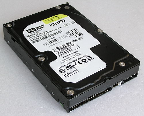 Disque dur 3.5  E-IDE 200Go Western Digital 4 Lyon 8 (69)
