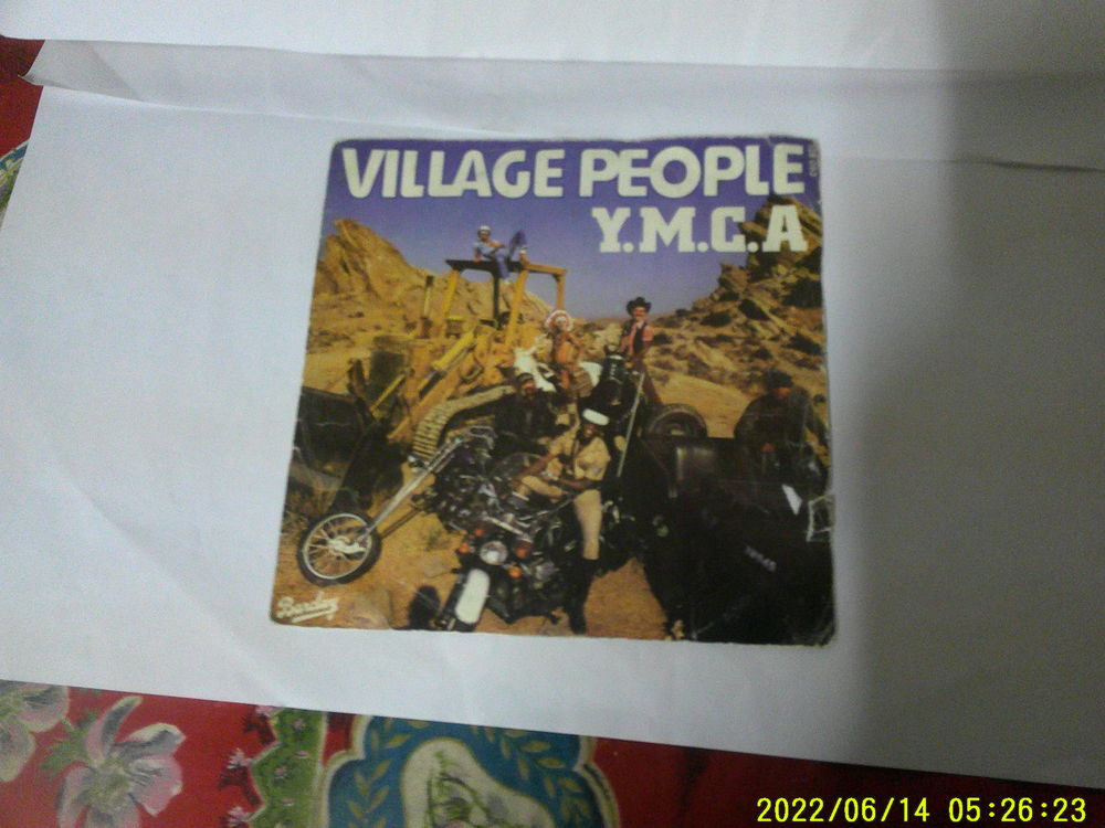 Disque Vinyle .  VILLAGE  PEOPLE  .de  1978  ( T.B.E) 10 Nontron (24)