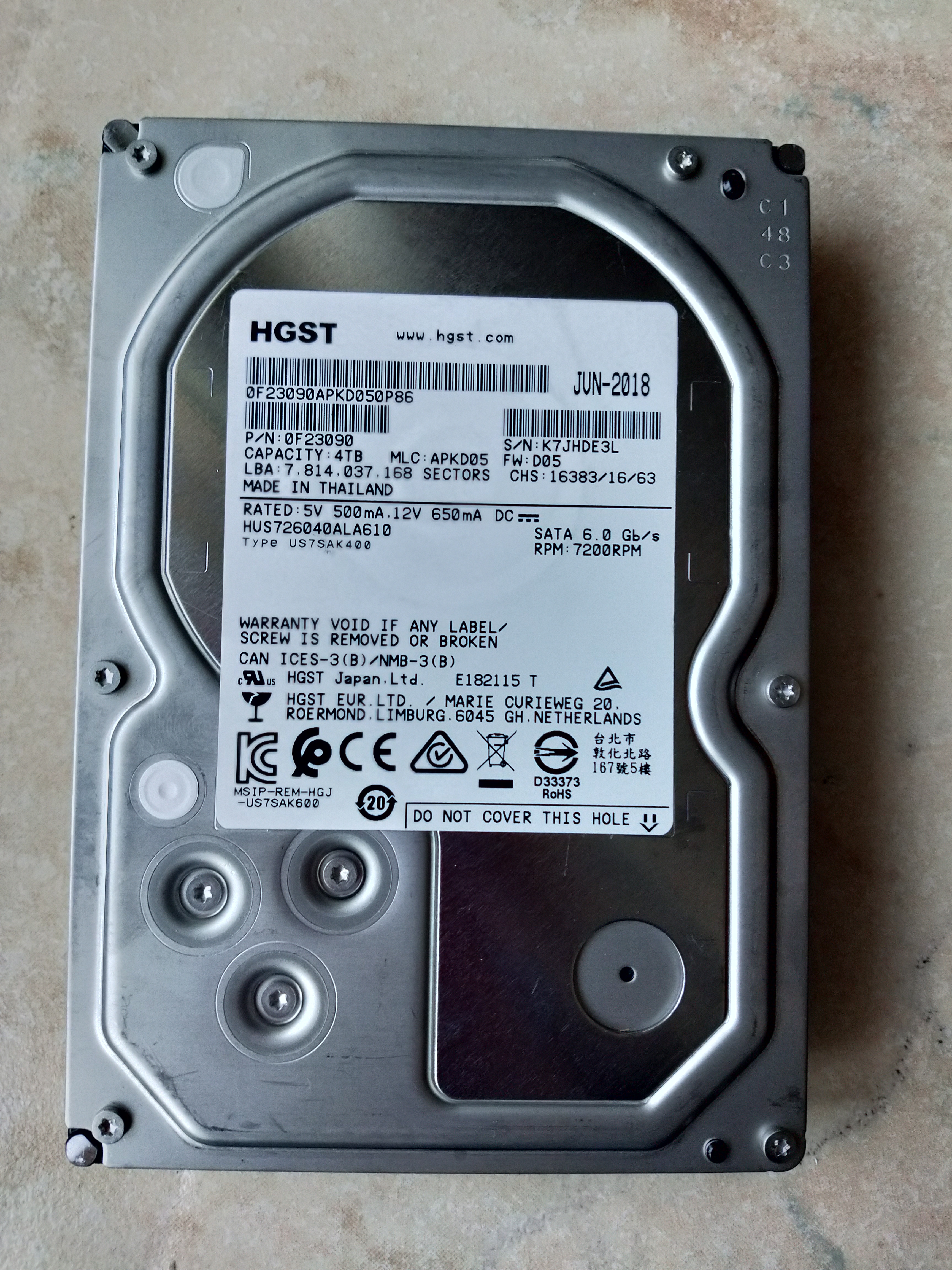 Disque dur 4To 3,5  Western Digital ou HGGS 50 Gr�sy-sur-Aix (73)