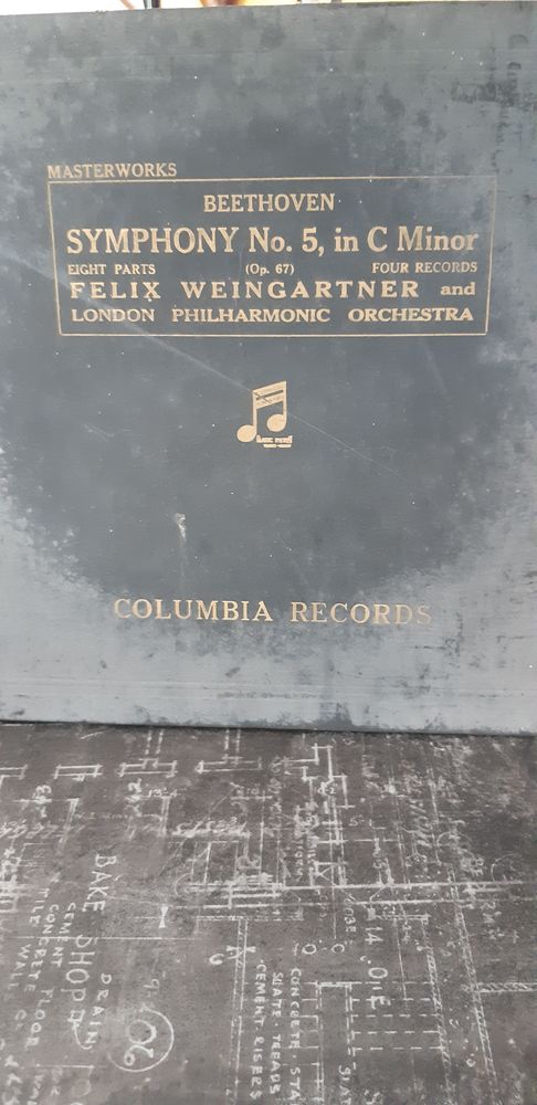 CD 78t 4 disques BEETHOVEN symphonie  No 5 C 
60 Parfondru (02)