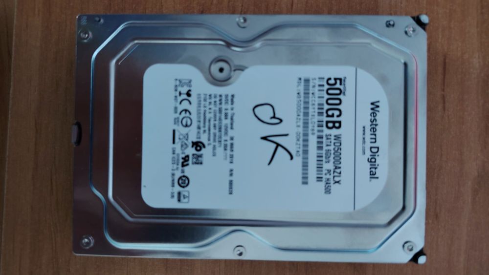 Lot 2 disques durs interne 3.5  SATA 0 Chen�ve (21)